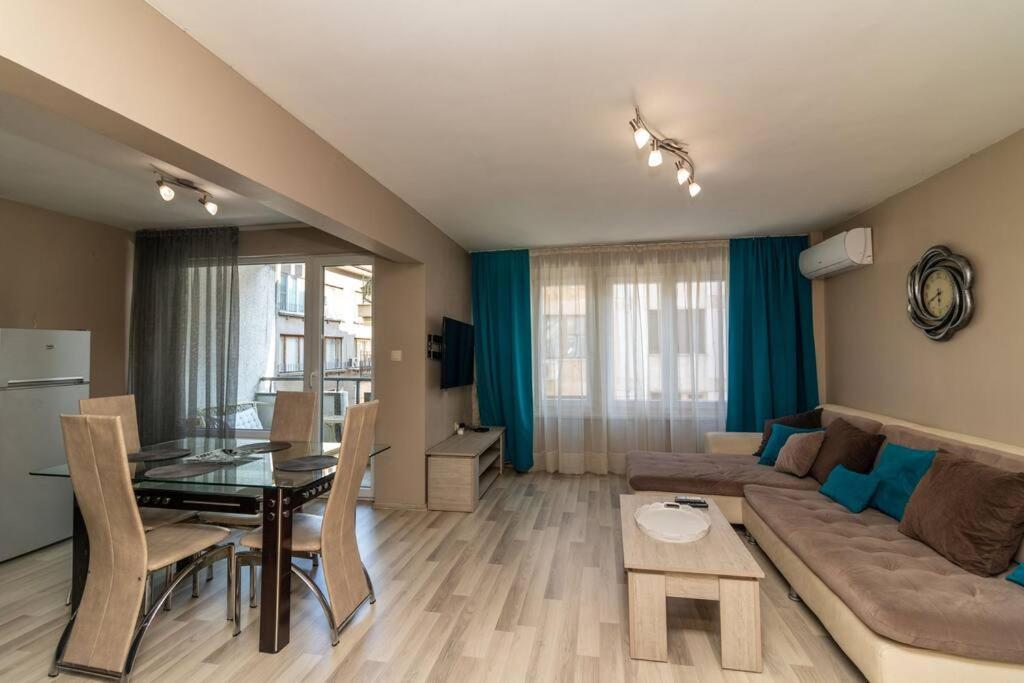 Niko'S 2 Bedroom Central Apartment Sofia Exterior foto
